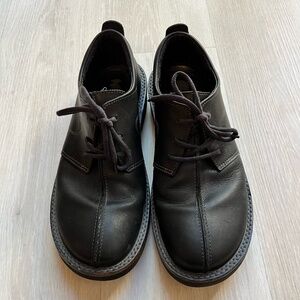 Ecco Men's Casual Shoes Size 10 - Gently Used with Light Sole Wear